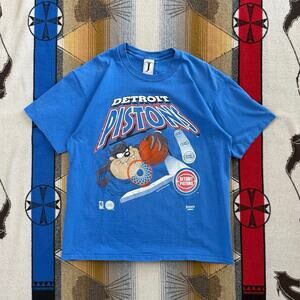 Vintage 90s Detroit Pistons Taz Looney Tunes T-Shirt Size XL Single Stitch NBa